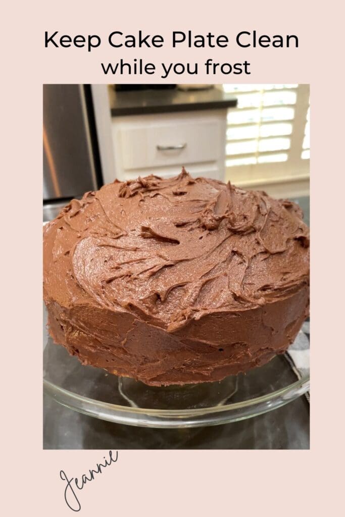 how to keep your cake plate clean when icing a cake