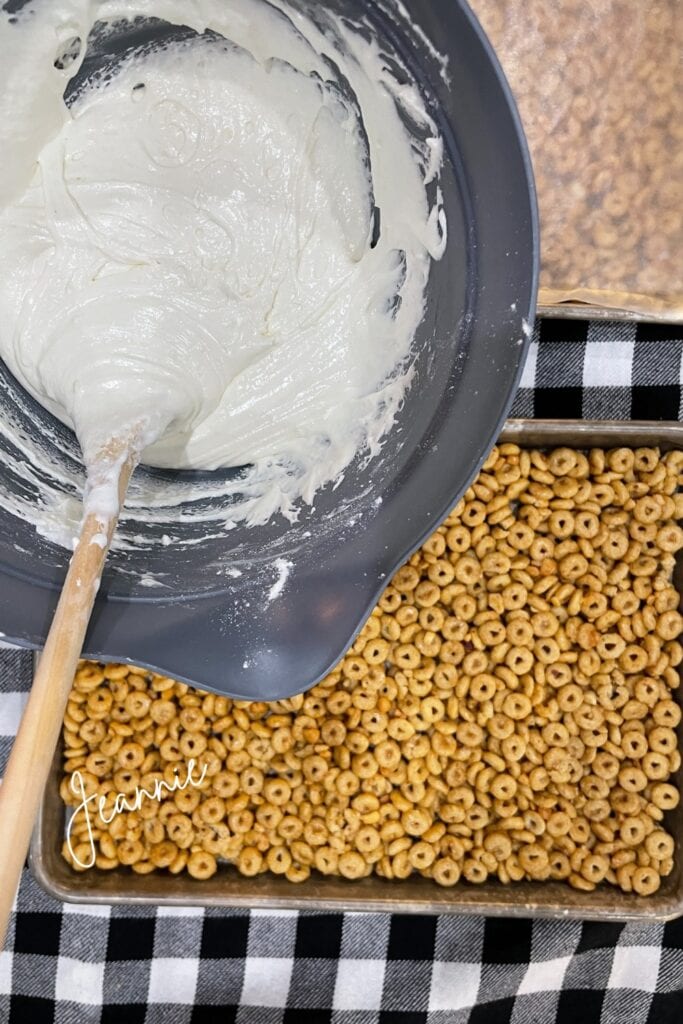 snack bars made from cheerios, peanut butter, honey and vanilla cream filling with marshmallow cream