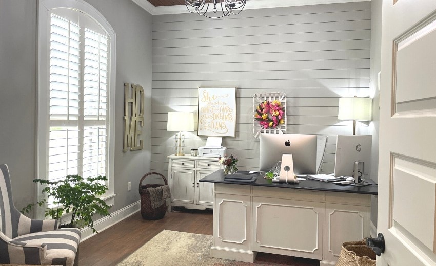 Makeover an Old Executive Desk for a Home Office