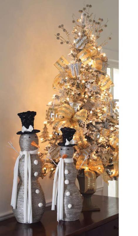 gold, silver and white christmas tree