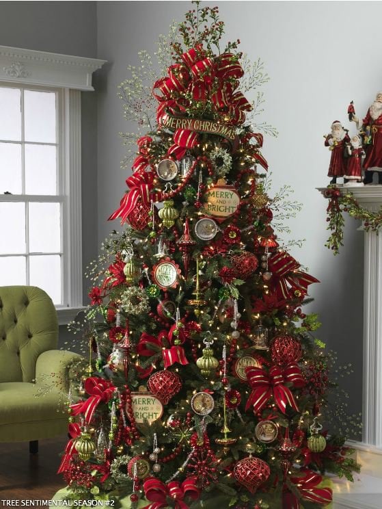 red green and gold tree with large merry christmas ornaments, finial and huge kismet ornaments
