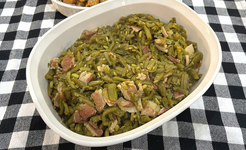 green beans cooked with bacon
