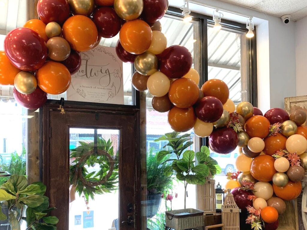 basic balloon garland in rich fall colors