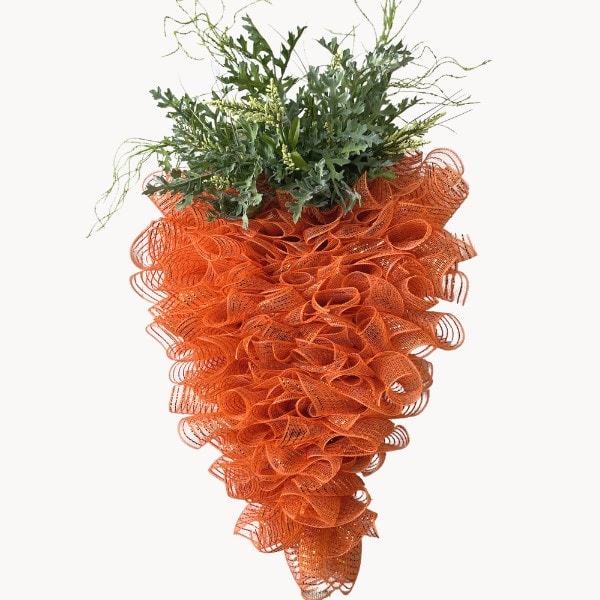 deco mesh carrot wreath tutorial