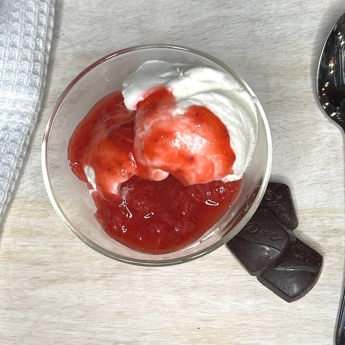 Scrumptious Sugar-Free Strawberry Topping