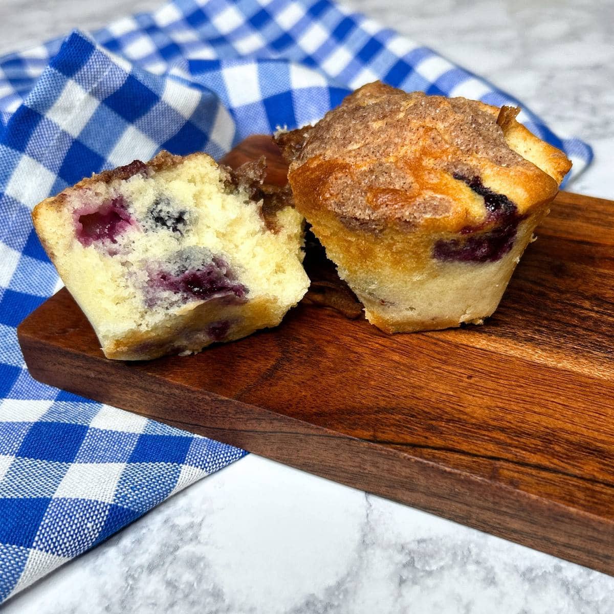 blueberry muffin similar to the starbucks blueberry muffin