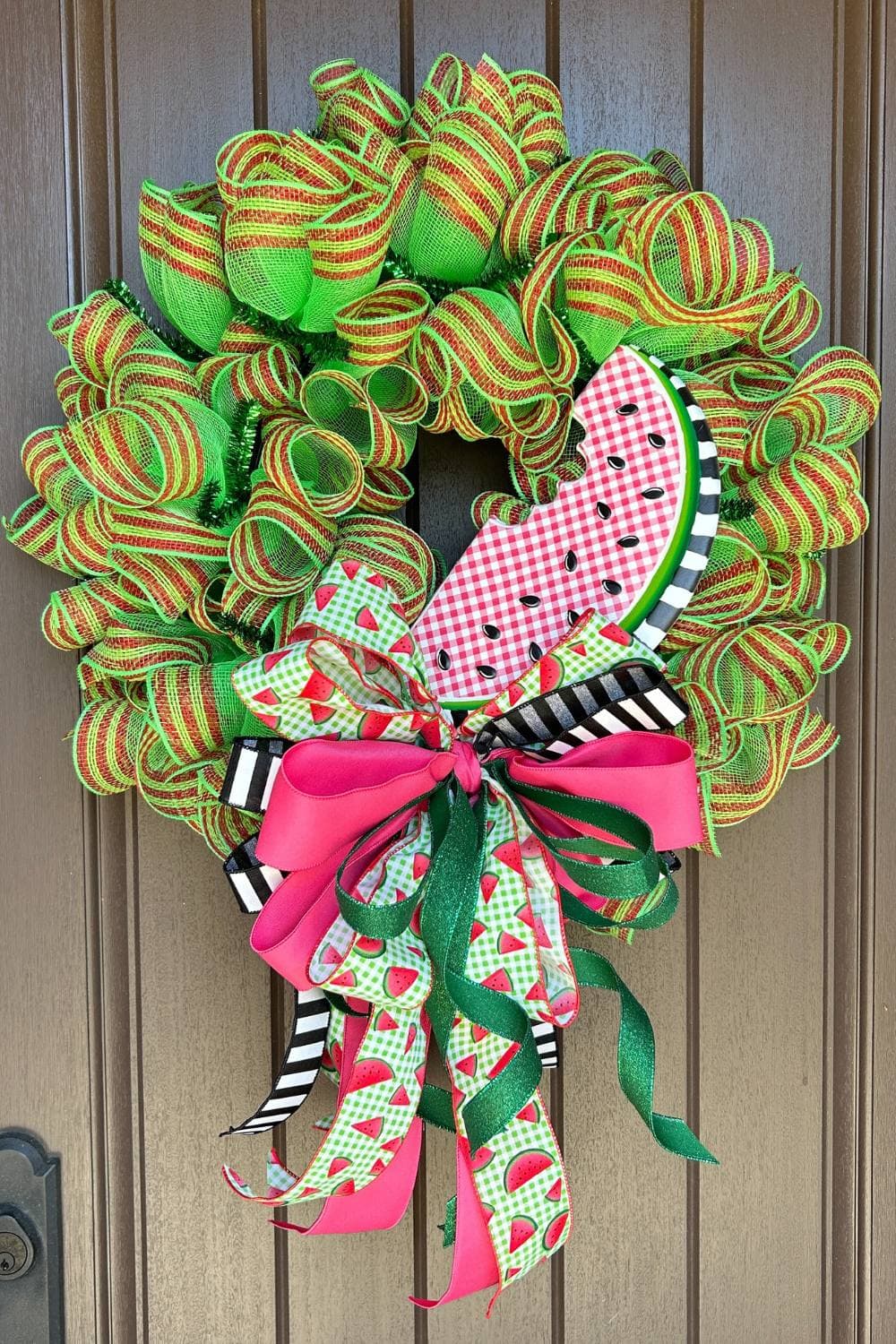 deco mesh watermelon ruffle wreath tutorial