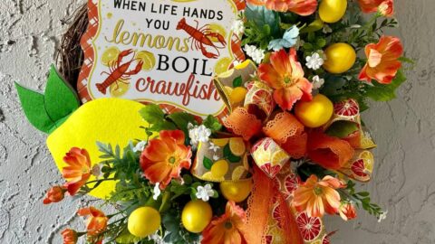 crawfish wreath with lemons and flowers