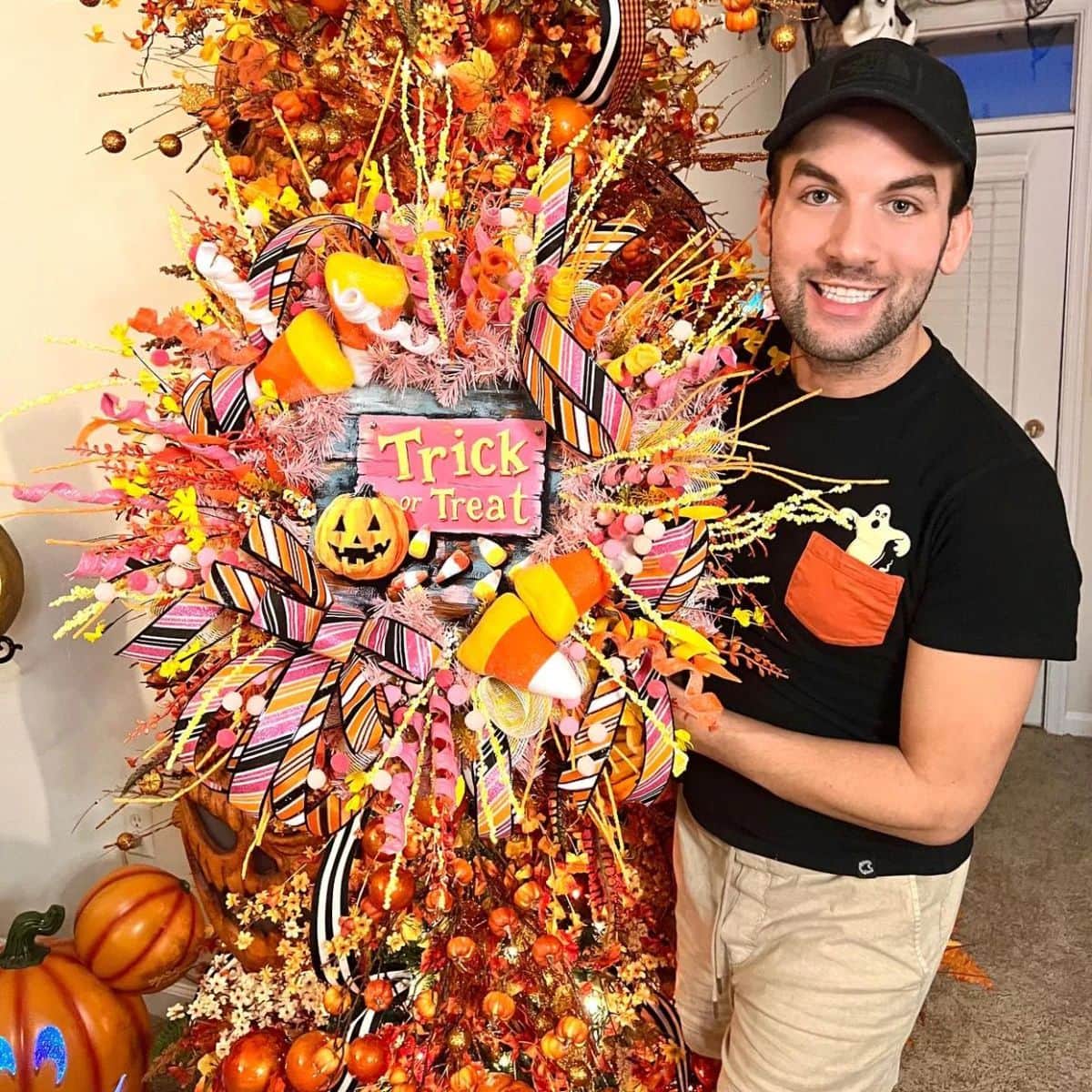 cody's trick or treat Halloween wreath kit