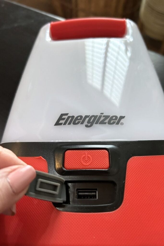 Energizer Lantern with USB outlet