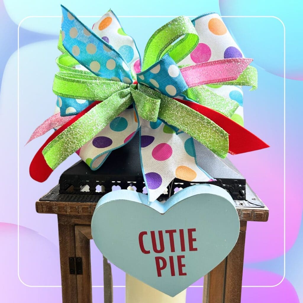 Valentine's Lantern Bow and Conversation Heart Cutie Pie