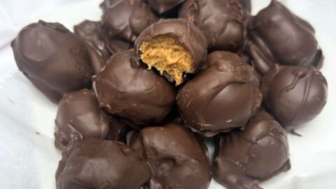 peanut butter balls with two ingredients