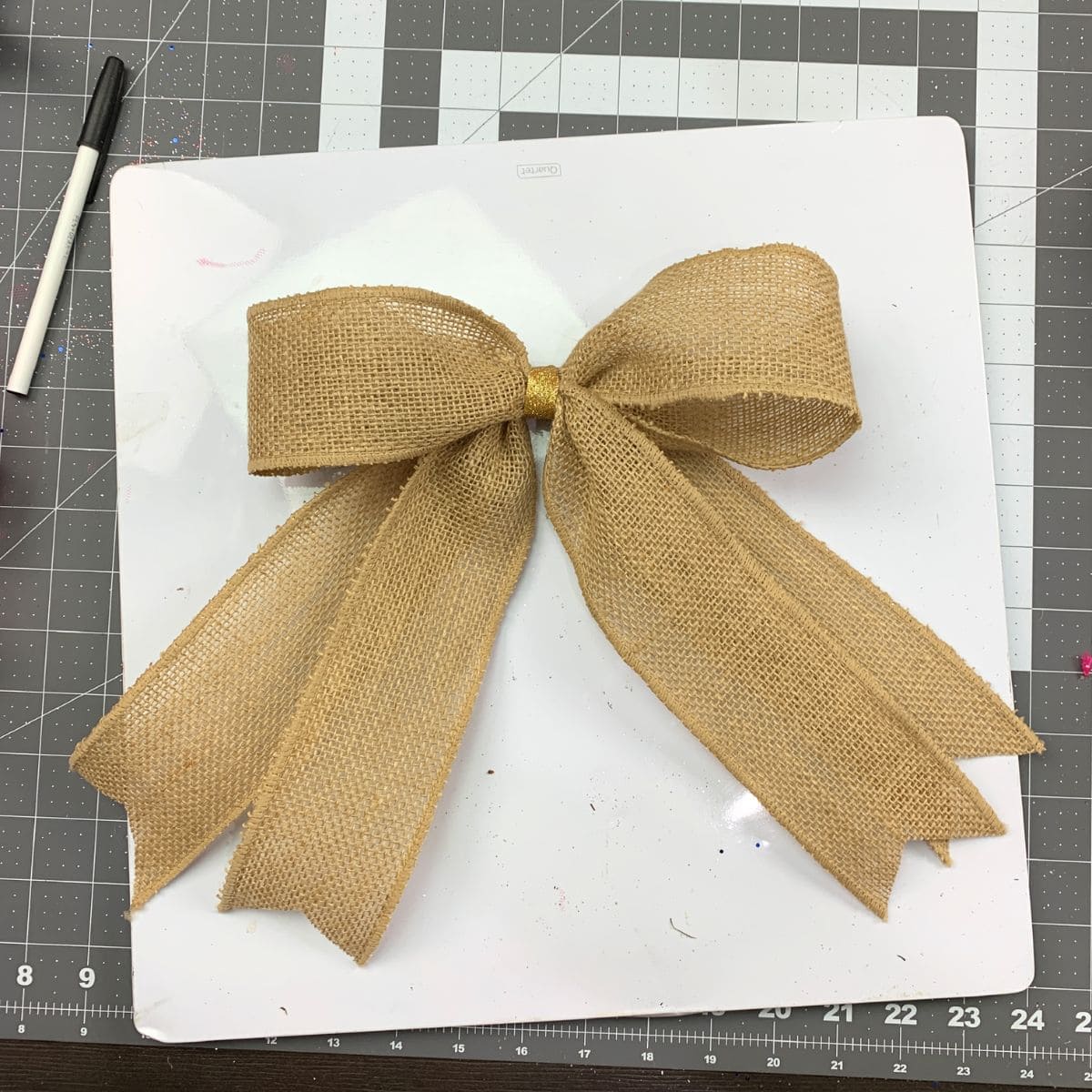 bow tutorials for making two styles of bows with one style of ribbon
